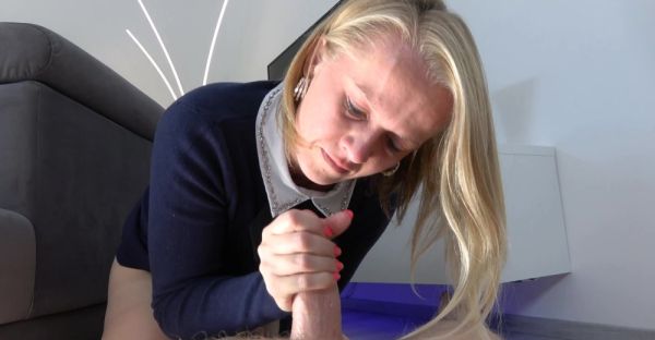 Dirty Hans pleases seductive Foxy with amateurs' moves - alphaporno.com on systemporn.com