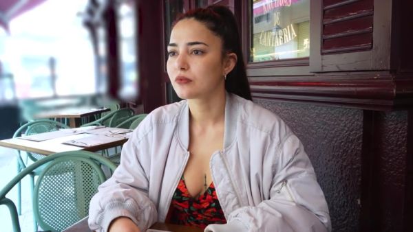 Working as a waitress, in an open relationship for 11 years - hclips.com on systemporn.com