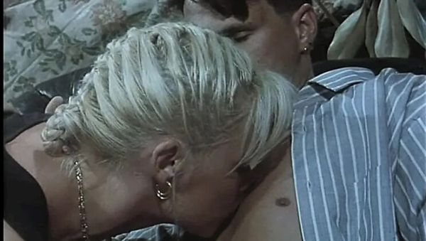 Blonde & Brunette Babes Threesome Blowjob with Perfect Bodies - Vintage European Sex - porntry.com - Italy on systemporn.com