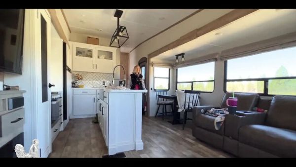 Step Sister Jane Cane Secret Blowjob & Titty Fuck For Stepdad - Amateur MILF Cumshot On Tits POV - xxxfiles.com - Britain on systemporn.com