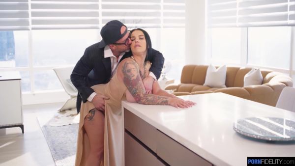 Payton Preslees Sexy Curves And Hot Holes Arent Just For Admiration They Are Also For Fucking And Filling Up! - videomanysex.com on systemporn.com