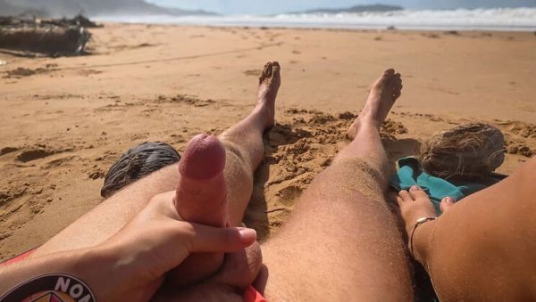 Amateur Beach Sex: Wet Pussy Fingering & Squirting in Ocean Doggystyle - veryfreeporn.com on systemporn.com