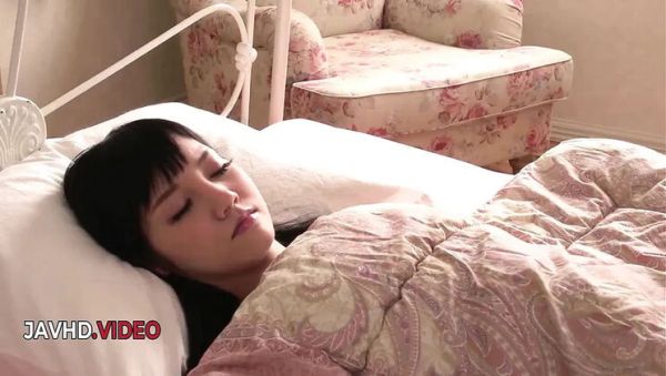 Japanese teen Rei Mizuna gives amazing blowjob in wild threesome sex - veryfreeporn.com - Japan on systemporn.com