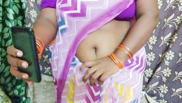 Tamil Desi Wife Cheating Video Call - Horny Housewife Shows Big Nipples & Tits to Husband Abroad - xxxfiles.com - India on systemporn.com