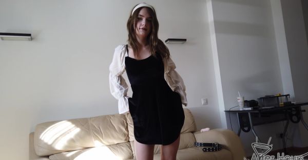 Kapri's t*** titties bounce as she fingers her wet snatch on the couch - alphaporno.com on systemporn.com