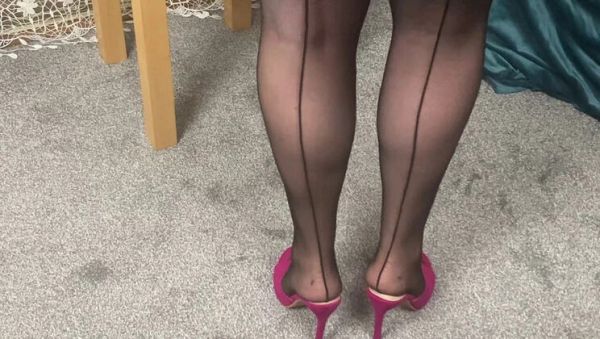 Mature British MILF Strips Leather Skirt & Shows Big Natural Tits in Stockings - xxxfiles.com - Britain on systemporn.com