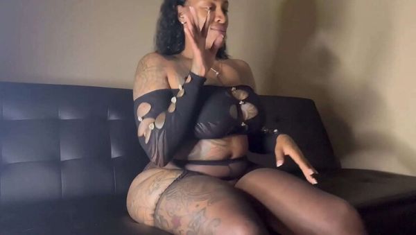 Sexy PAWG MILF Live Stream - Huge Ass Amateur Latina Homemade - porntry.com on systemporn.com