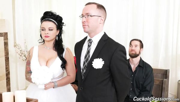 Payton Preslee Wedding Threesome - Rough BBC Cuckold Session - veryfreeporn.com - Britain on systemporn.com