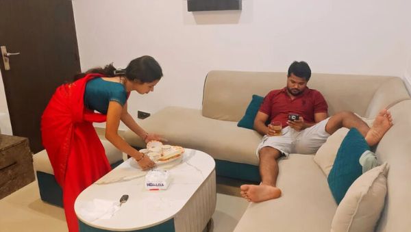 Indian Housekeeping Staff Fucked Hard By Boss With Huge Cock - Desi Bhabhi Sex - porntry.com - India on systemporn.com