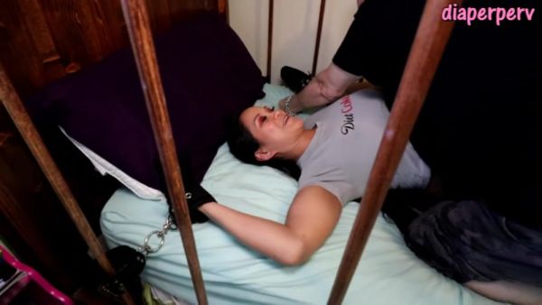 ABG Jazmine Cruz is retrained and diapered taught a lesson - Ineed2pee Ineedamommy - hclips.com on systemporn.com