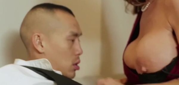 Busty Mature Milf Deauxma Fucks Hotel Brit Keni Styles! - inxxx.com on systemporn.com