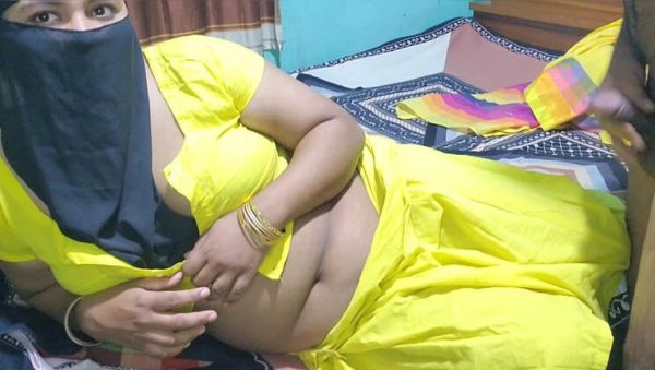 Bangladeshi Wife Akhi Moni Blowjob and Cowgirl Sex with Husband Homemade - xxxfiles.com - Bangladesh on systemporn.com