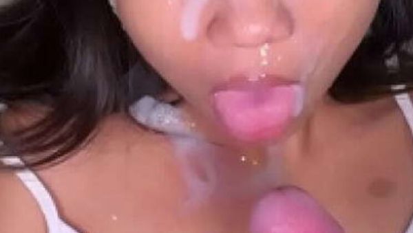 Thai teen 18yo gets hard fuck by white foreigner with big dick and facial cumshot - xxxfiles.com - Thailand on systemporn.com