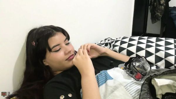 Skinny Latina teen gives deep throat blowjob and hard fuck - Homemade Spanish Porno - xxxfiles.com - Venezuela - Spain - India on systemporn.com