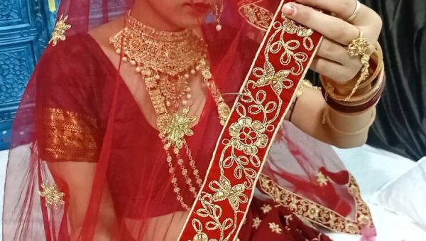 Desi Newly Married Couple Wedding Night MMS Leaked - First Time Anal with Indian Bride - veryfreeporn.com - India on systemporn.com