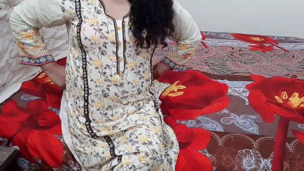 Desi Stepmom QueenbeautyQB Gets Warm Feeling in Cold - Hindi Homemade Big Tits & Blowjob - veryfreeporn.com on systemporn.com