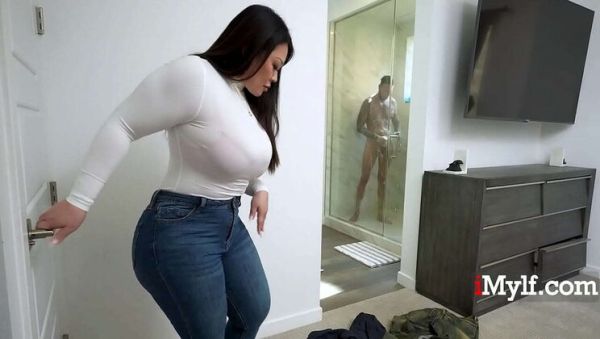 Asian MILF Tokyo Leigh Finds Homeless Man With Big Dick, Washes Him Then Fucks Hard - xxxfiles.com on systemporn.com