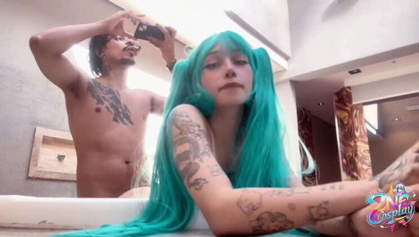 Amber Kai & QroZne Cosplay Hatsune Miku - PAWG Latina with Big Booty Gets Fucked Doggystyle - veryfreeporn.com - Brazil on systemporn.com