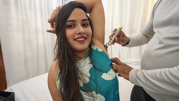 Desi stepsister with hairy armpits gets hardcore fucked by stepbrother after shaving - creampie finish - porntry.com - India on systemporn.com