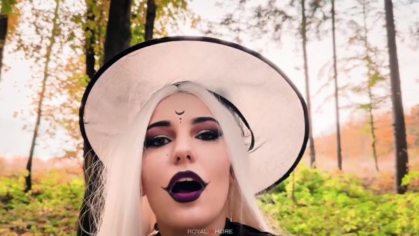 Suzie Sparklez - Horny Witch Pissing And Tasting Urine In The Dark Forest - videohdzog.com on systemporn.com
