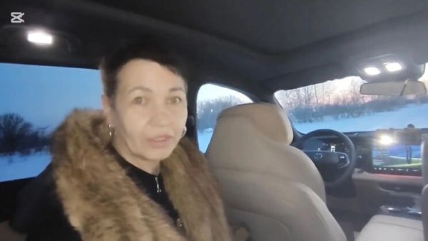Winter Car Blowjob: Amateur Couple Sex in Snowy Drive - veryfreeporn.com - Russia on systemporn.com