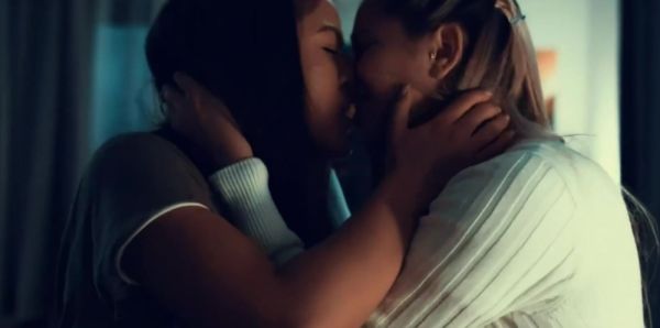 Latina licks asian roommates hairy pussy - inxxx.com on systemporn.com