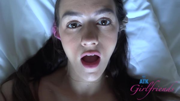 Waked Up By Busty Girlfriend - Summer Renee - videomanysex.com on systemporn.com
