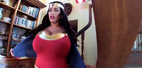 Wonder Woman GoPro 2 - theyarehuge.com on systemporn.com