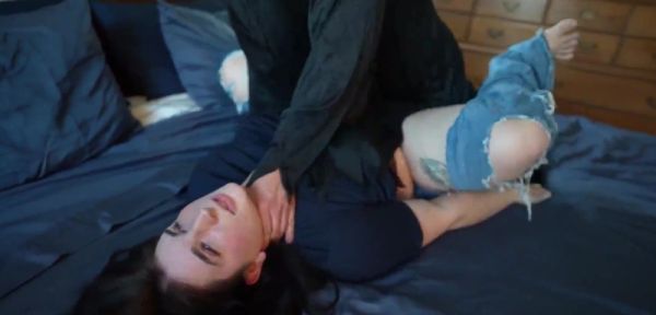 Big Booty BBW Gets Her Pussy Wrecked by Home Intruder's Big Cock - Paige Steele, Steve Rickz - inxxx.com on systemporn.com