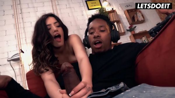 Sloppy Interracial Blowjob... She Gags On Every Inch Then Shoves It Back - Gamer Girl, Jesus Reyes And Penelope Cross - videomanysex.com on systemporn.com