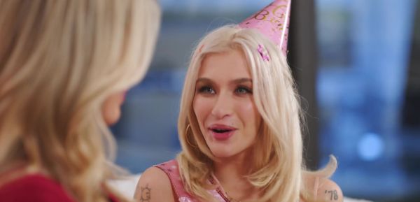 Lesbian teen gets her favorit dessert - inxxx.com on systemporn.com