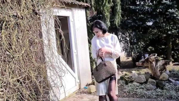 Wanilianna teases her tight pussy with a dildo in the blooming garden - xxxfiles.com - Britain on systemporn.com