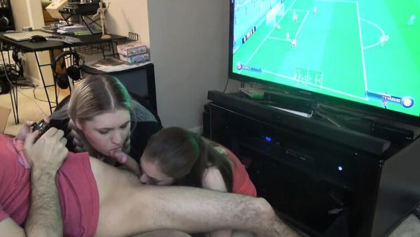 Double Blowjob While He Plays FIFA - xxxfiles.com - Usa - Spain on systemporn.com