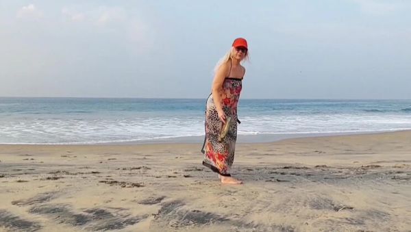 Hot Mature Blonde Wife Gets a Passionate Blowjob and Missionary Fuck in Stockings - veryfreeporn.com - Germany on systemporn.com