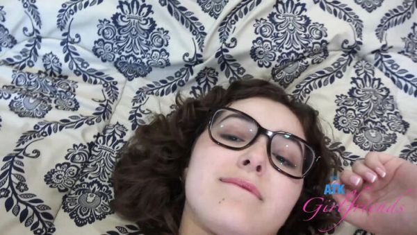 Leana Lovings Virtual Date with a Twist - POV Blowjob and Creampie - veryfreeporn.com - Britain on systemporn.com