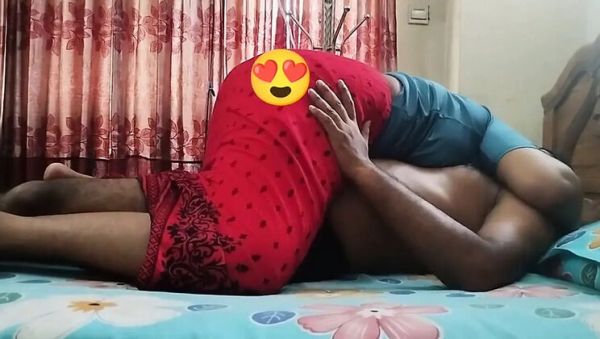 Desi Stepsister Craves Big Cock – Homemade Indian Blowjob - veryfreeporn.com - Britain - India on systemporn.com