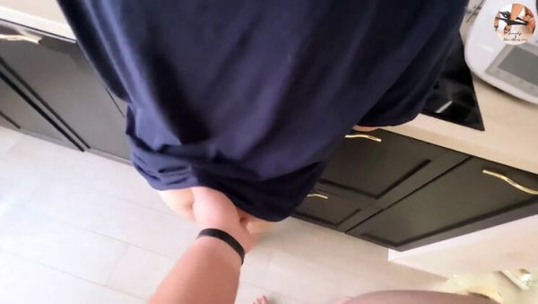 Quick Kitchen Anal with My Hot MILF Wife - veryfreeporn.com - Britain on systemporn.com