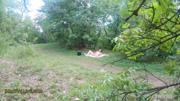 Stepdad & His Son Spy on Horny Sunbather Mia Rose - Big Booty Teen Gets Tag Teamed! Part 1 - veryfreeporn.com - Britain on systemporn.com