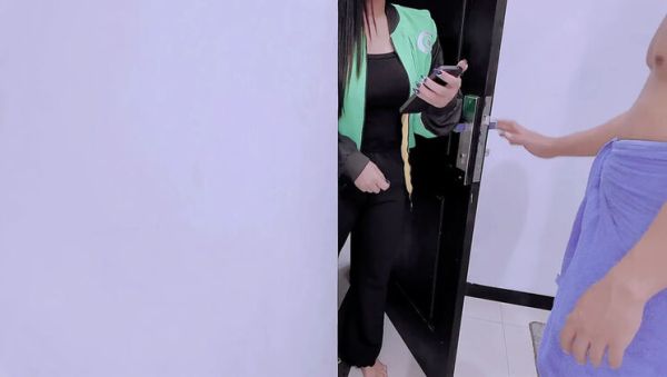 Beautiful Teen With Huge Natural Tits Gets Creampied At Her Wedding Reception - veryfreeporn.com - Indonesia on systemporn.com