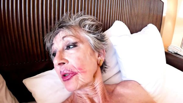 Horny Couple Fucks Hard in Airport Hotel Room - veryfreeporn.com - Britain - Usa on systemporn.com