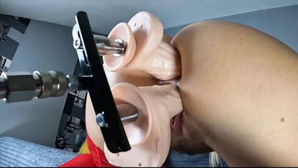 Amateur MILF Gets Double Penetrated Till She Cums Hard - veryfreeporn.com on systemporn.com
