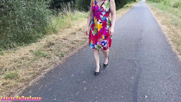 Beautiful Redhead Masturbates Outside on Sunday Afternoon - veryfreeporn.com - France on systemporn.com