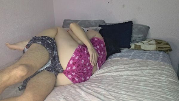 My horny stepsister gives me a boner when she hugs me in bed - veryfreeporn.com - Brazil on systemporn.com