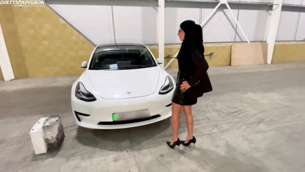 Hot Young Arab Wife Gets Fucked Hard in Car Park Blowjob and Facial - veryfreeporn.com on systemporn.com