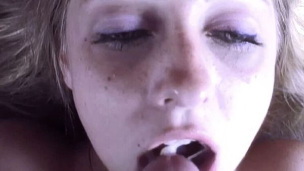 90s Blonde Bimbo Gives Wild Blowjob and Swallows Every Drop - porntry.com - Britain on systemporn.com