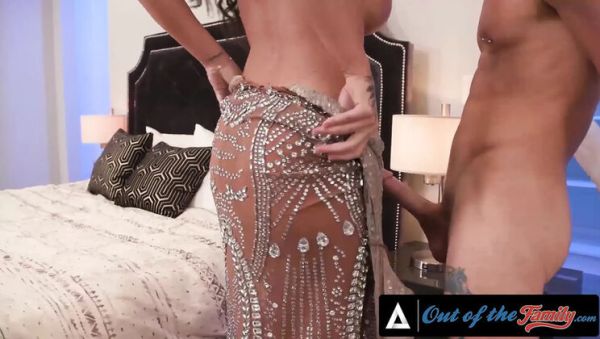 Elizabeth Skylar Makes Groom Eat Her Pussy Before Wedding - veryfreeporn.com - Britain on systemporn.com