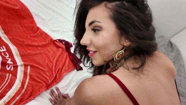 Hot Iranian Teen Stepsister Gets Fucked by Stepbrother Before Parents Get Home - veryfreeporn.com - Iran on systemporn.com