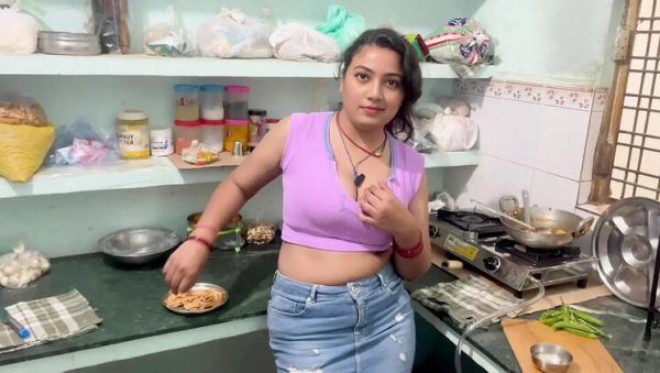 Hotty_ragini's Sahar Bhabhi First Time Devar Sex in Kitchen Tight Pussy Viral Video - veryfreeporn.com - India on systemporn.com