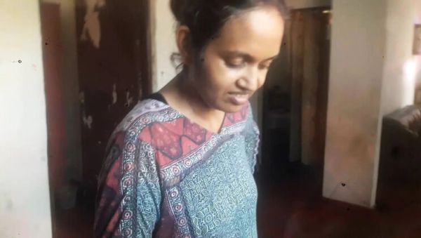 Fucking Hot Indian Housemaid Tina Baby While She Is Cooking in Kitchen - veryfreeporn.com - India on systemporn.com