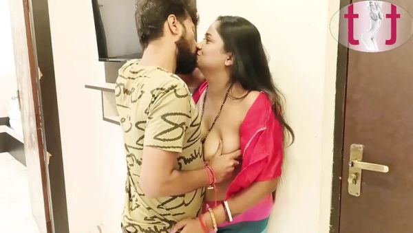 Indian Wife & Husband Try Something New in Hotel – Desi Bhabhi Deep Throat & Missionary Sex - porntry.com - India on systemporn.com